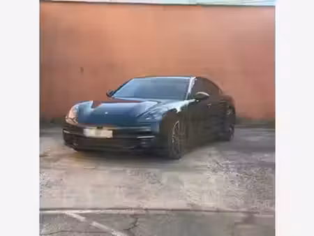 Porsche Panamera 4 330 4x4
