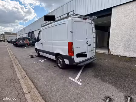 Mercedes-Benz Sprinter 114
