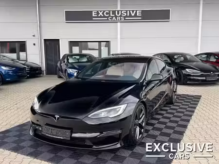 Tesla Model S Plaid 4x4