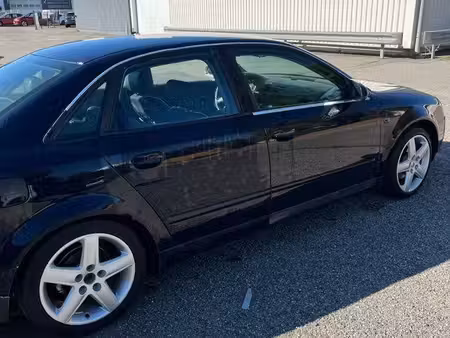 Audi A4 V6 2.5 TDI 155