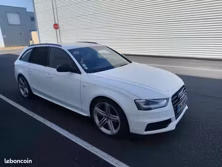 Audi A4 2.0 TDI 150 S line