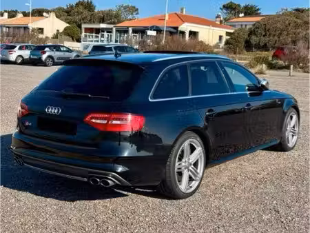 Audi A4 S4 V6 3.0 TFSI 333 quattro