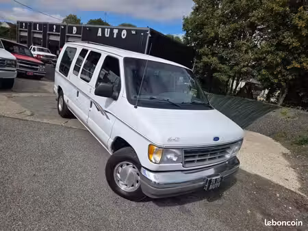Ford Econoline V8 5.8