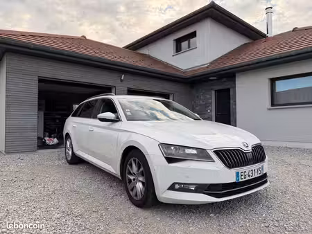 Škoda Superb 1.6 120 Business Plus