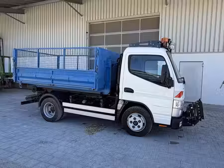 Mitsubishi Canter V6 3.0