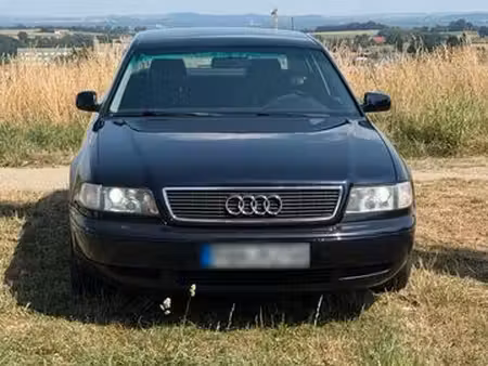 Audi A8 V8 3.7 230