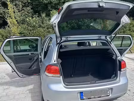 Volkswagen Golf 1.6 TDI 105