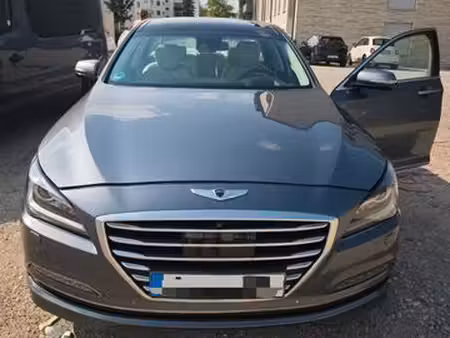 Hyundai Genesis V6 3.8 GDi 315 Executive HTRAC