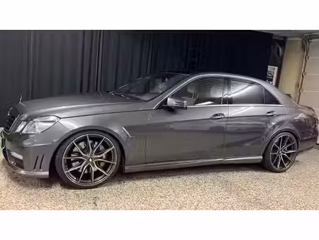 Mercedes-Benz Classe E E 63 AMG V8 5.5 525