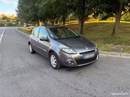 Renault Clio 1.2 75 TomTom