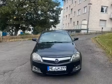 Opel Tigra Twintop 1.8 125