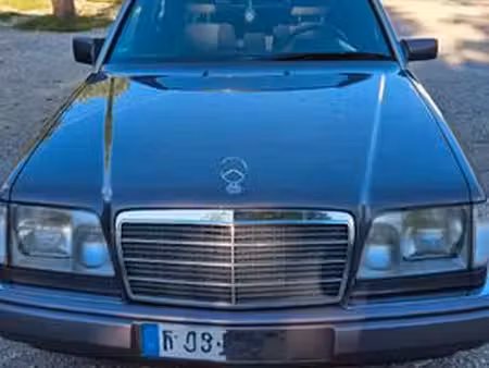 Mercedes-Benz Classe E E 220