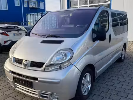 Renault Trafic 2.5 dCi 135