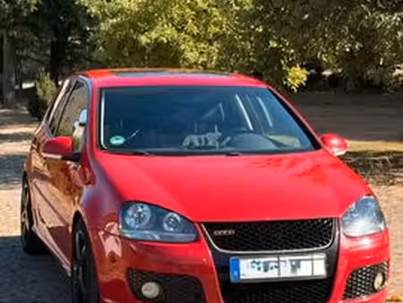 Volkswagen Golf 2.0 TDI 140