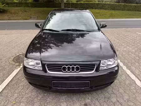 Audi A3 1.6 102 Attraction