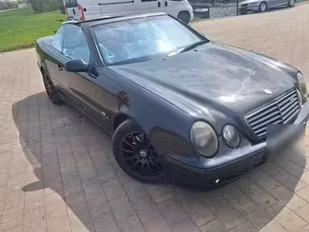 Mercedes-Benz CLK 230