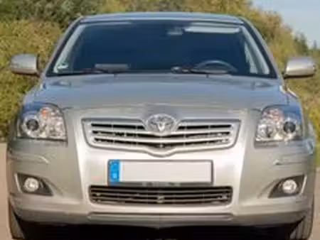 Toyota Avensis 2.0 126