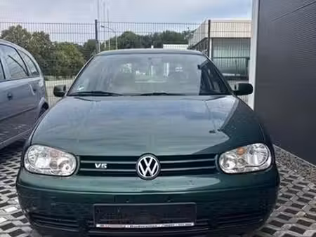Volkswagen Golf 2.3 150
