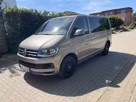 Volkswagen Caravelle 2.0 TDI 150