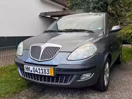 Lancia Ypsilon 1.2 80
