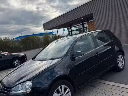 Volkswagen Golf 2.0 TDI 140