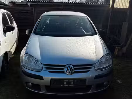 Volkswagen Golf 1.9 TDI 105