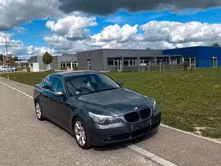 BMW Série 5 520i 2.2 170