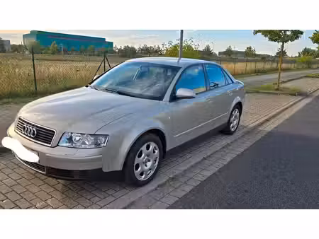 Audi A4 2.0 FSI 150