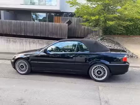 BMW Série 3 320i 2.2 170