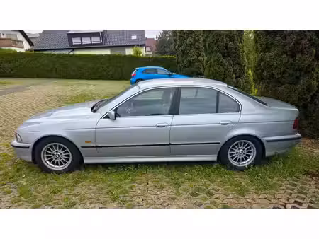 BMW Série 5 520i 150