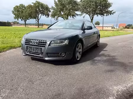 Audi A5 V6 2.7 TDI 190