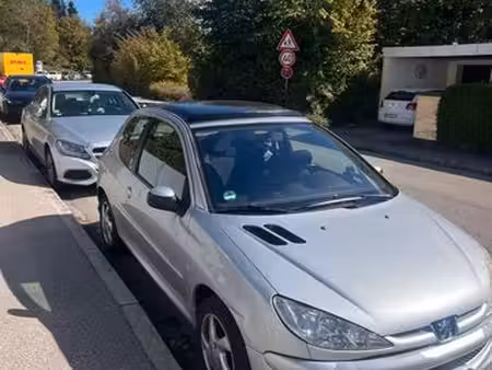 Peugeot 206 1.4 75