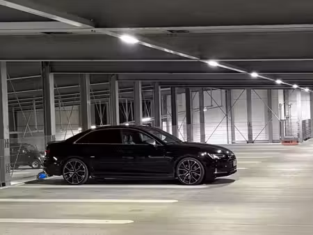 Audi A4 S4 V6 3.0 TFSI 354 quattro
