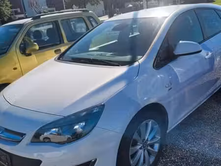 Opel Astra 1.4 140 Cosmo