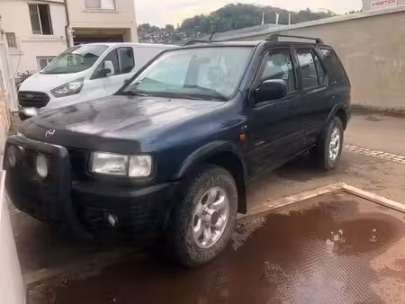 Opel Frontera 2.0 205