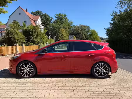 Ford Focus 1.6 EcoBoost 150 Sync Edition