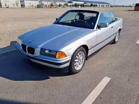 BMW Série 3 318i 1.8 115