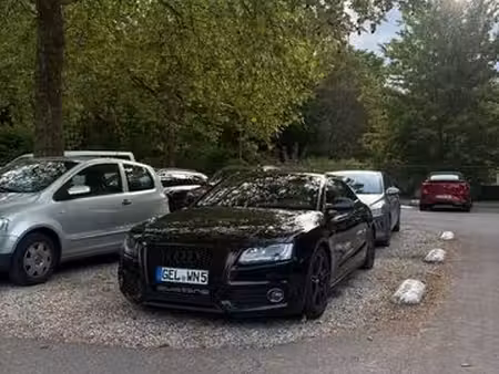 Audi A4 2.0 TDI 170 S line