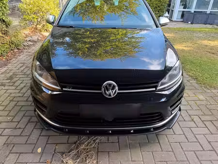 Volkswagen Golf R 2.0 TSI 300