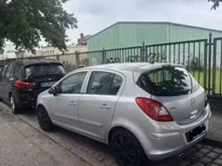 Opel Corsa 1.2 80