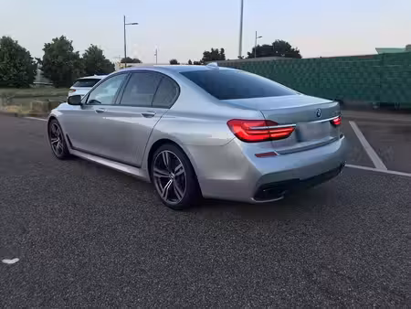 BMW Série 7 730d 3.0 265