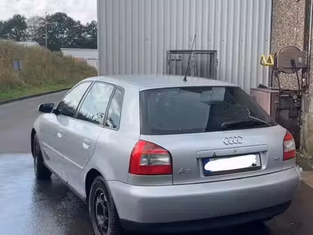 Audi A3 1.6 101