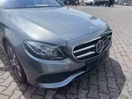 Mercedes-Benz Classe E E 300 2.0 211 AMG Line