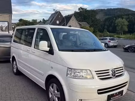 Volkswagen Transporter T5 2.5 TDI 174 Confortline