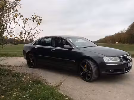Audi A8 V8 4.2 335 quattro