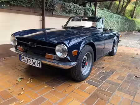 Triumph TR6 