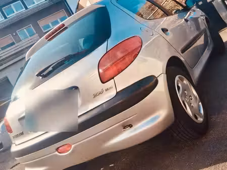 Peugeot 206 