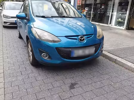 Mazda Mazda2 MZR 75