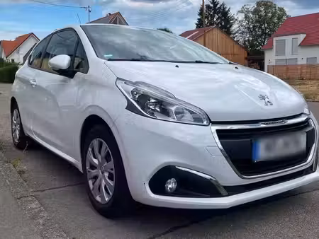 Peugeot 208 1.2 82