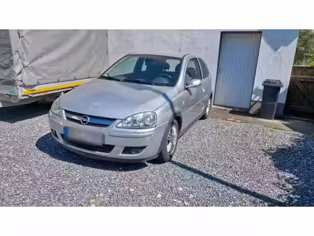Opel Corsa 1.8 125 GSI
